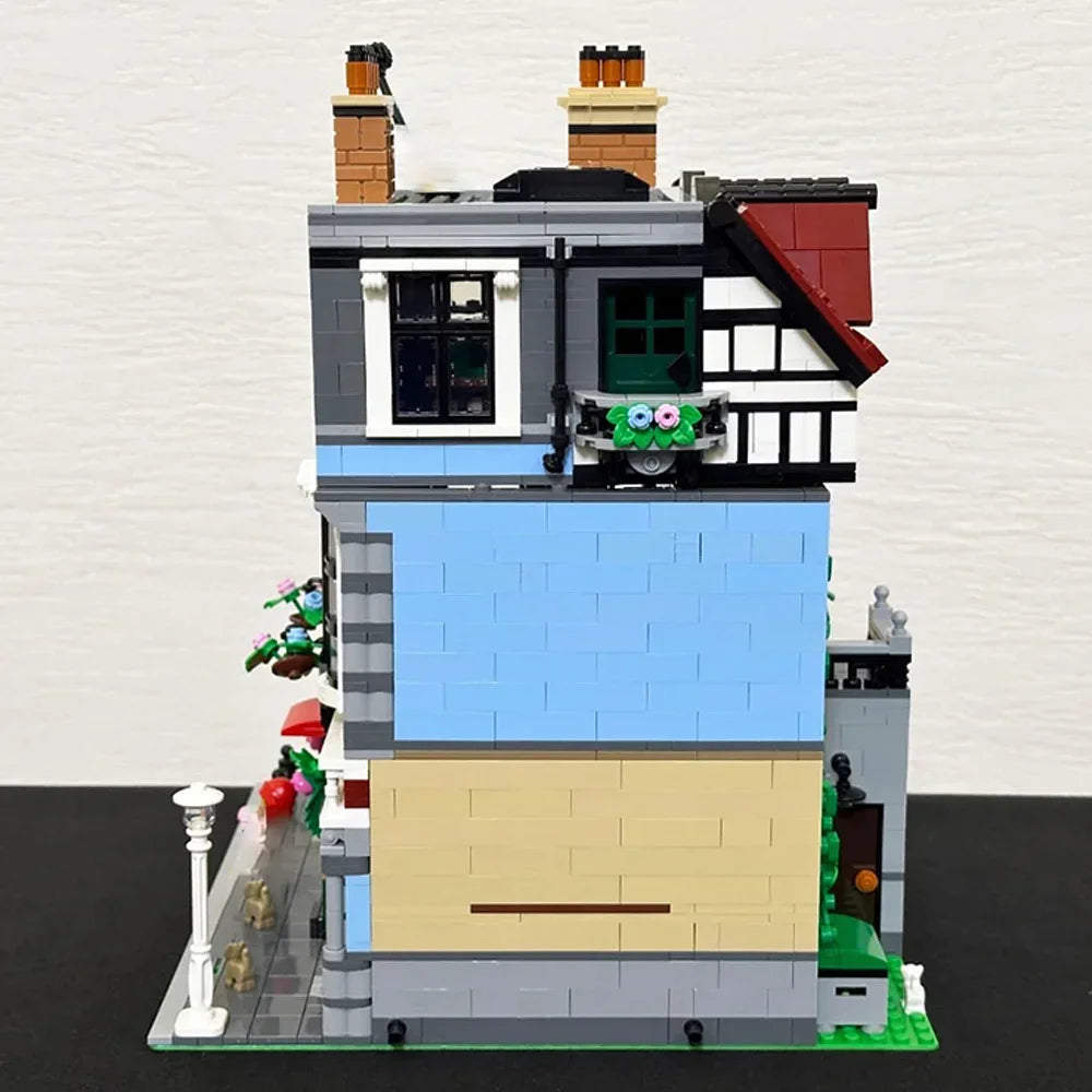 2025 Street View Tudor Corner Model Building Blocks 3266PCS Bricks 10350 Assembly Set Adorable Bedroom Toys For Room Decoration